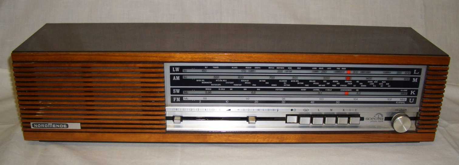 Radio1-0323.jpg